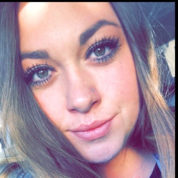 Meet your Posher, Hanna - Picture 1 of 1